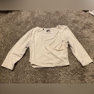 Gymshark cropped 3/4 sleeve wrap shirt